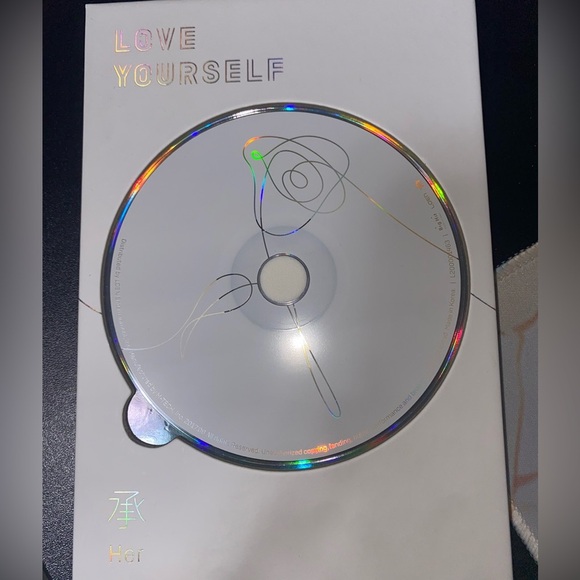 BTS Albums - Picture 3 of 15